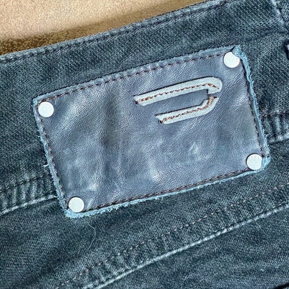 Diesel Velvet Jeans, size 30 - Picture 5 of 9